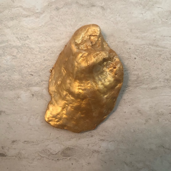 Handmade oyster shell trinket dish / ring dish - hibiscus flower design 🌺 - Picture 4 of 5